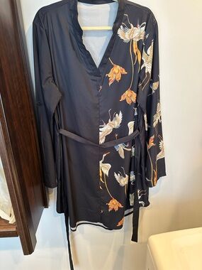 Source Unknown Black Floral Crane Long Sleeve Wrap Dress